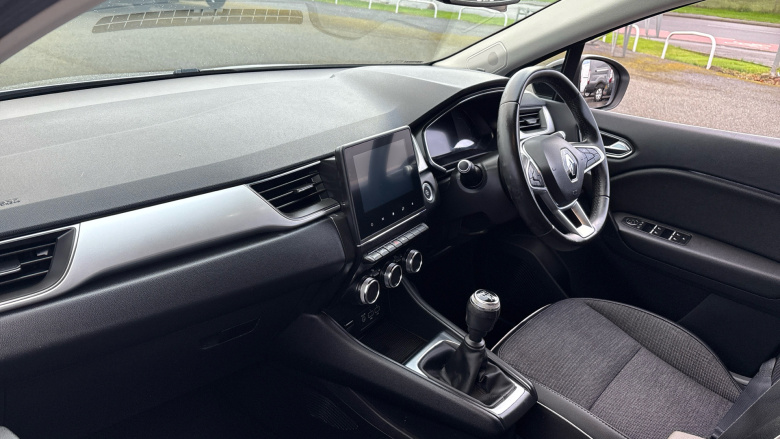 Renault Captur 1.3 TCE 130 BOSE Launch Edition 5dr Petrol Hatchback